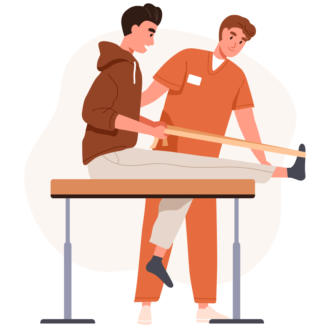 Mittel Alter Mann, unterstützt sitzenden Mann auf einem Tisch beim Dehnen mit einem Gummiband.